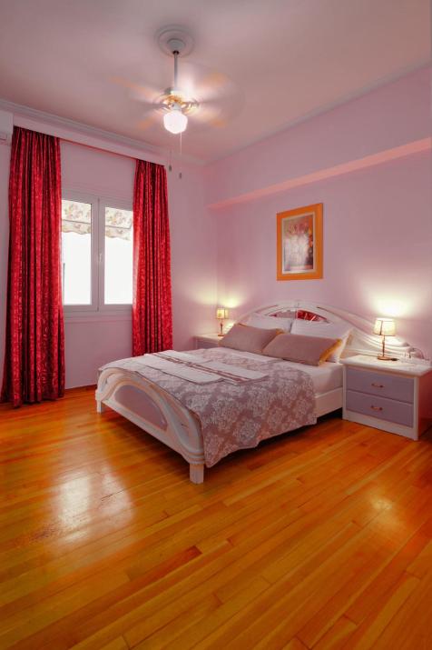 Marina's Luxurious Apartment in Athens, Centre