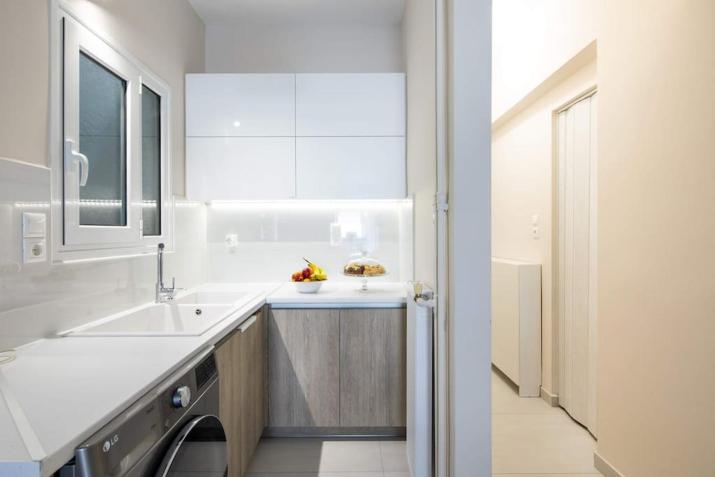 Bright and Natural Apt in Athens