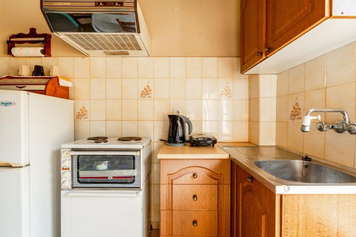 Stay for 2 by Alecos Studios