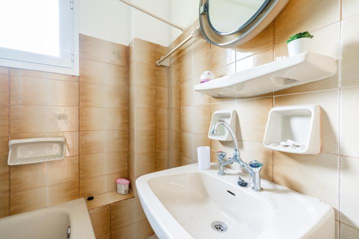 Stay for 2 by Alecos Studios