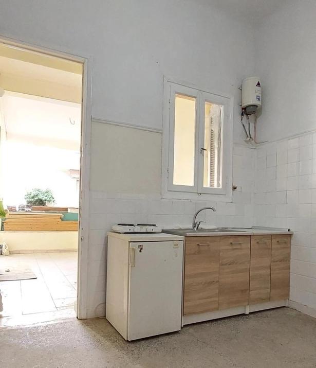 Room with garden 5' from metro - 2 beds