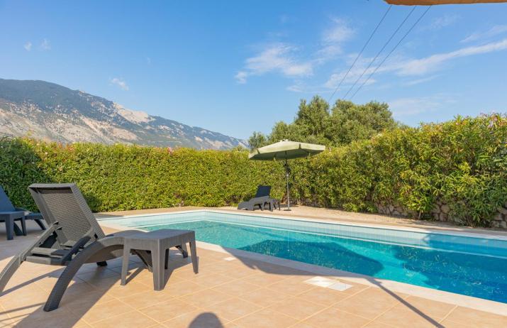 Villa Petra in Karavados