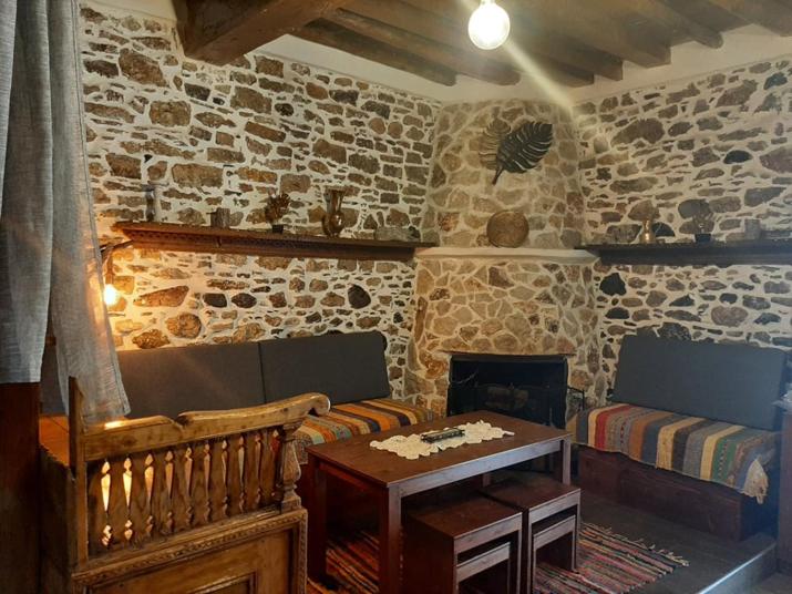 Apollon Traditional House