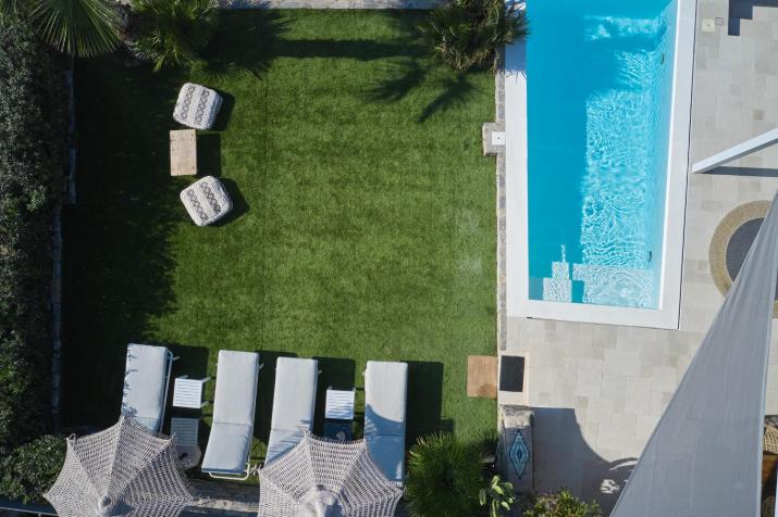Mando Seaside Villa