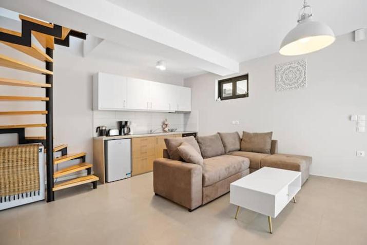 Luxury Villas In Nopigia With A Private Pool - Isabel Artemis