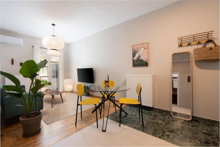 Metro Living 1-BR Modern Haven
