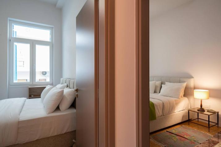 2BR Apartment 5' from Filopappou
