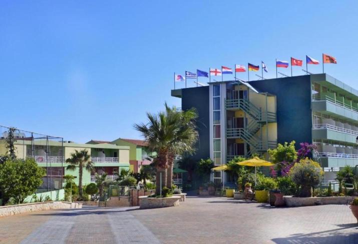 Eri Beach & Village Hotel