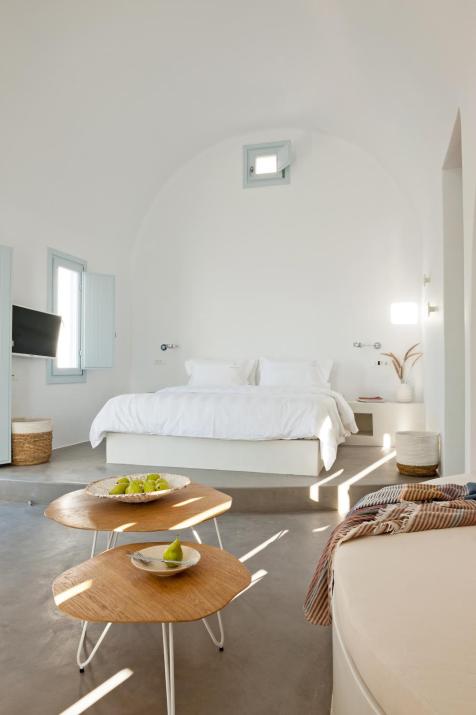 Santorini Heights