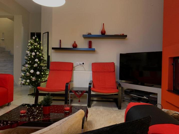Sweet Red Home