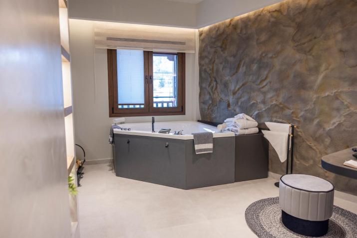 Polyzos Luxury Suites Meteora #1 - Adults Friendly