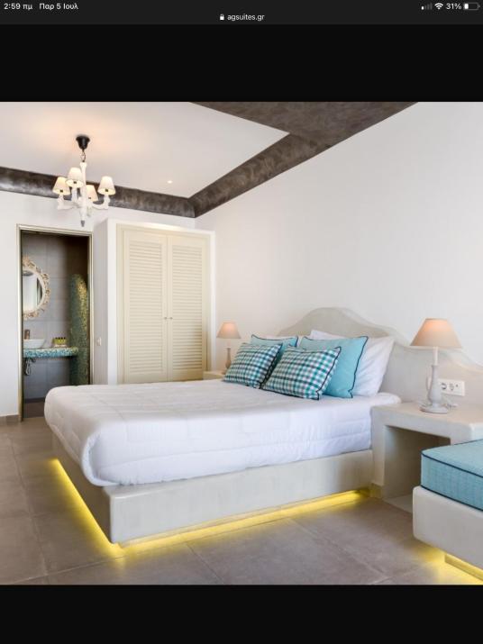 B Suites