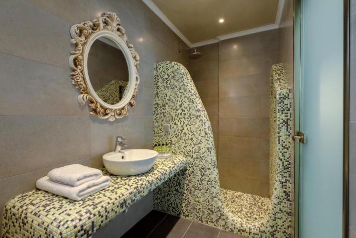 B Suites