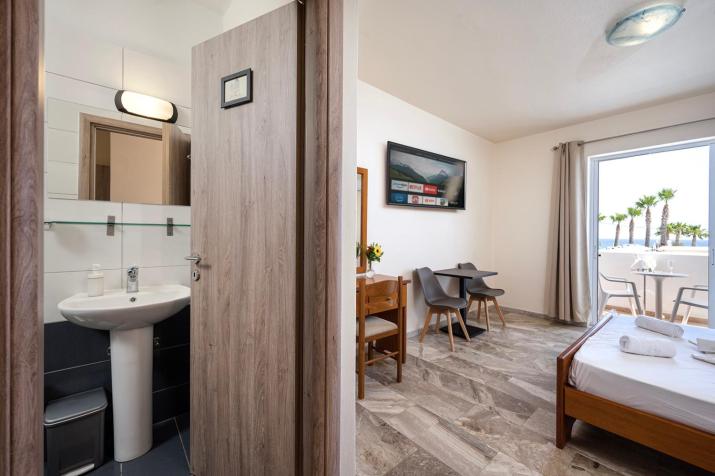 Mammis Beach Hotel