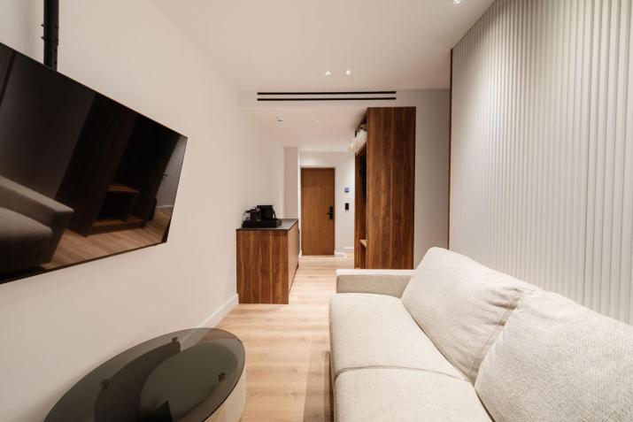 Kantoni Suites