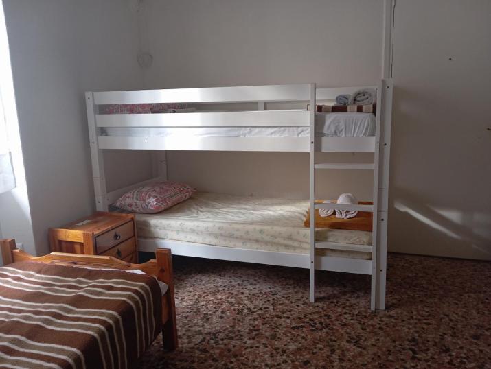 White Bunk Bed in dorm 5' from metro