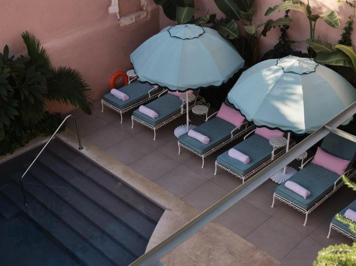 Domus Blanc Boutique Hotel