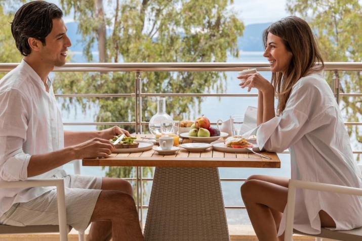 Meliti Waterfront Suites