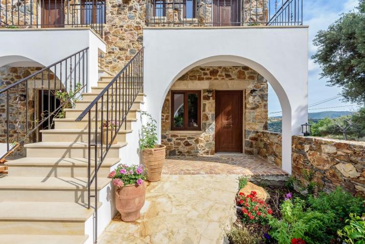 Minos Country Living Apartments