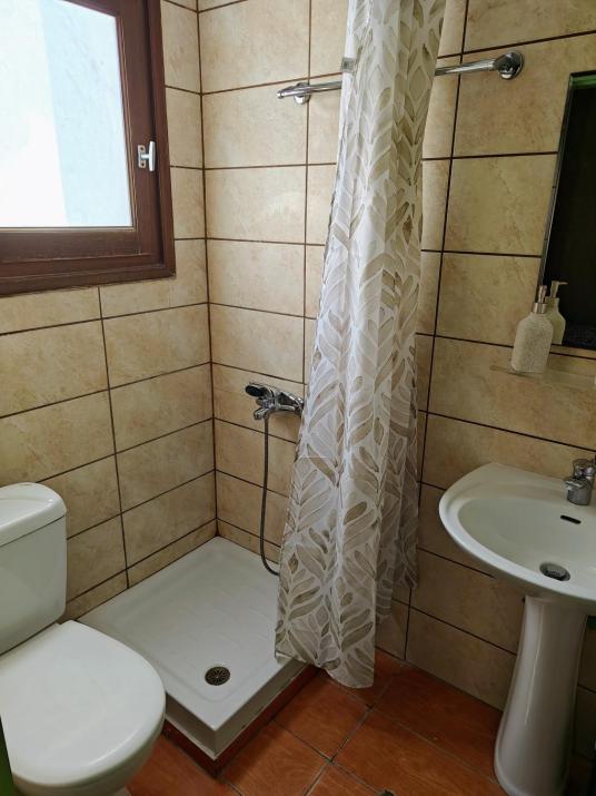 Small studio in a perfect spot!