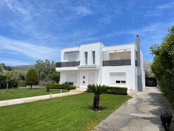 Villa Epavlis Haraki
