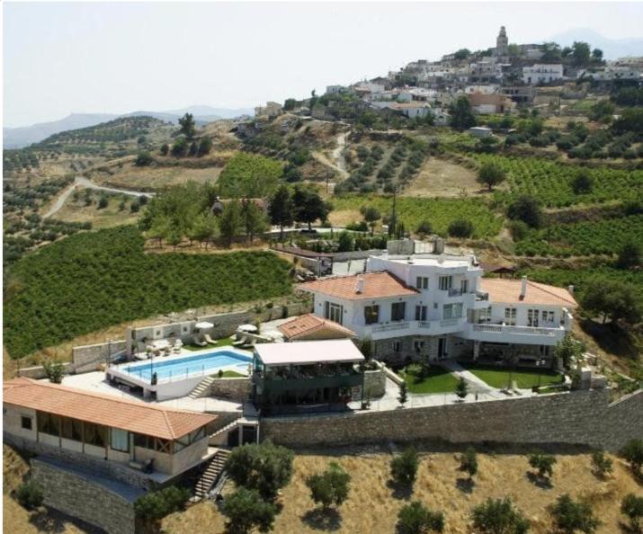 EXPLOR Mansion - Inclusive Experience