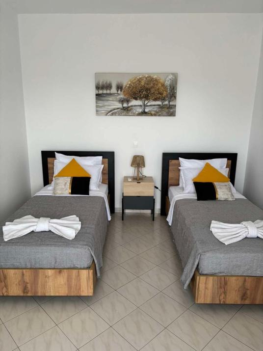 V&G Cozy Home, Pilona Village