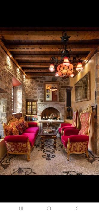 Nikos Takis Fashion hotel