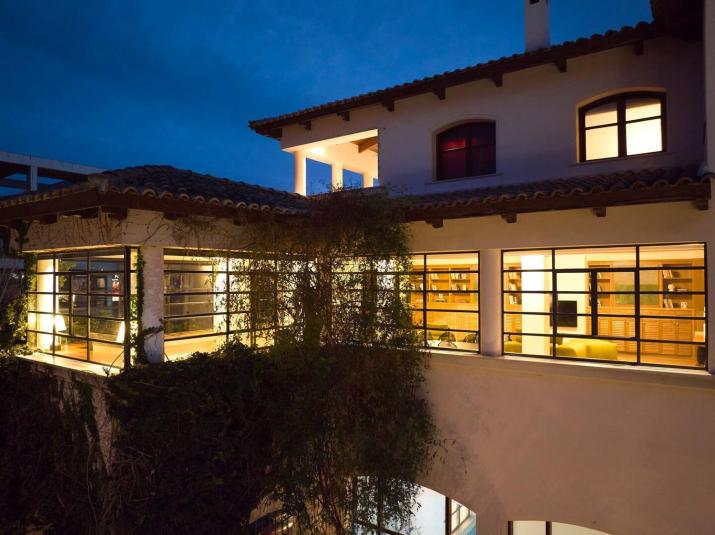 Ma Maison No8 Downtown Villa, Indoor Heated Pool