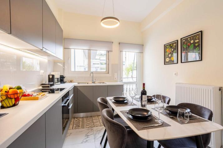 Zografou Bright Getaway - Athens City Escape