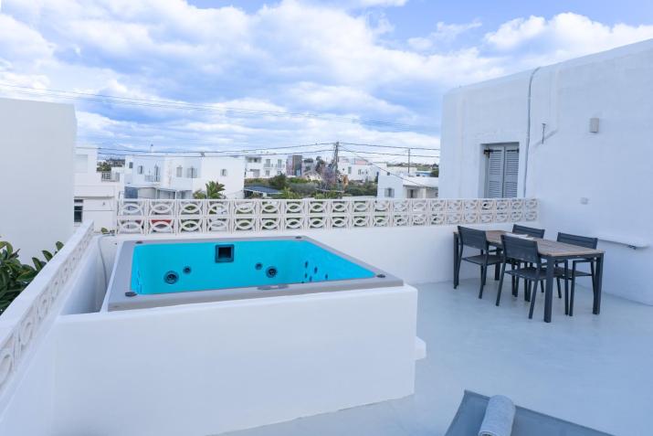 Swell S2 maisonette with private Jacuzzi in Naousa Swell S2 maisonette with private Jacuzzi in Naousa