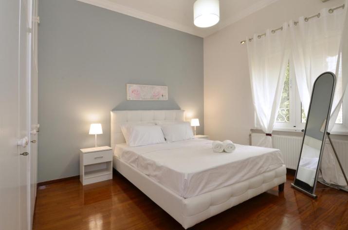 Plaka, Apartment in the old historical neighborhood of Athens