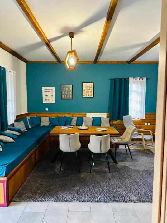 Λαμπρινής Guest House