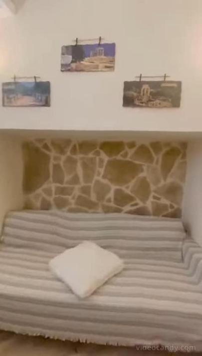 Central Apartment for Two in Kypselis 61