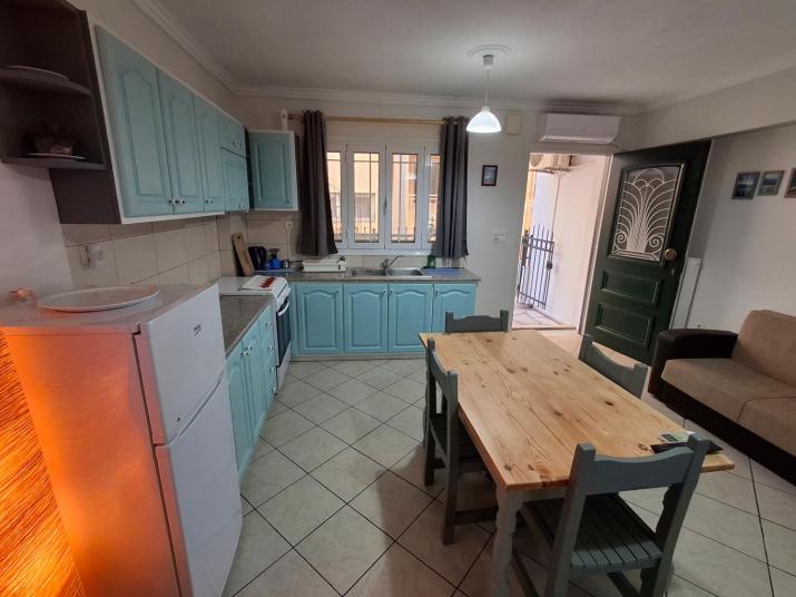 STEFANOS FAMILY APARTMENT