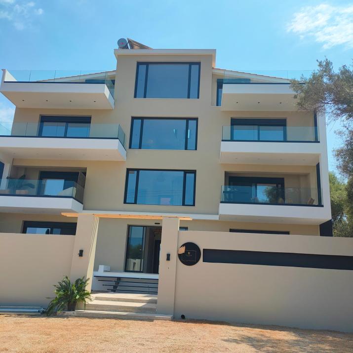 Contessa Suites