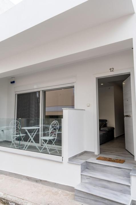 Charming 2 Bedroom House in Iraklio, Greece