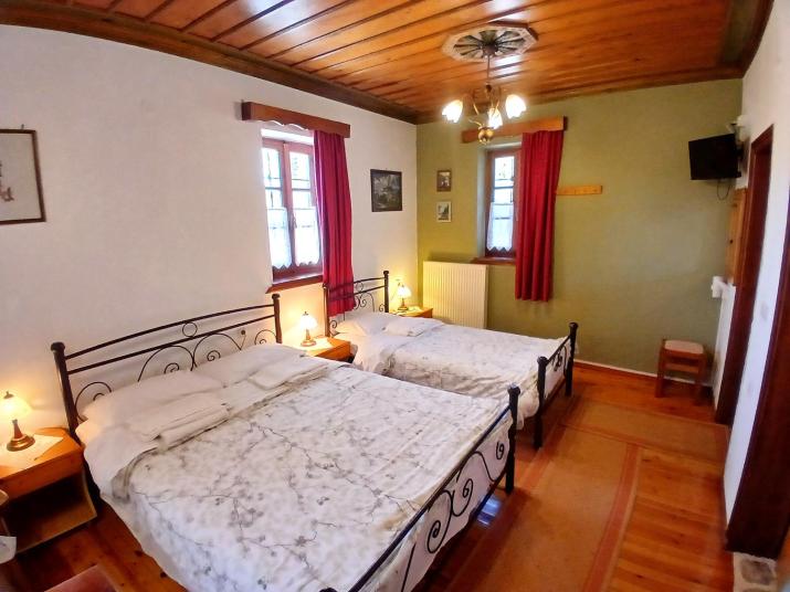 Aloni Guesthouse