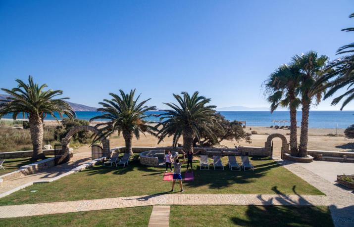 Finikas Hotel