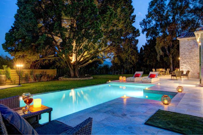 Astarte Villas - Anantara Villa with Pool