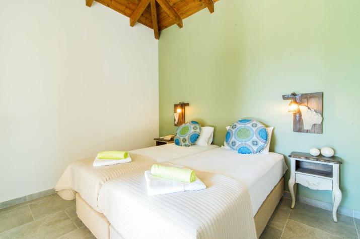 Astarte Villas - Anantara Villa with Pool