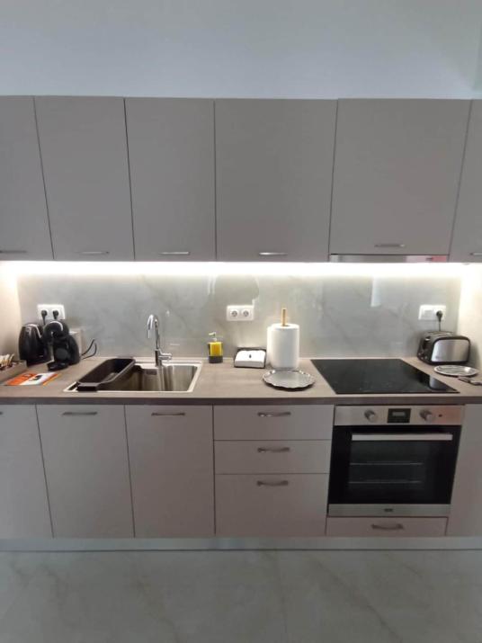 Modern 2 bedroom Apartment near Kallimarmaro and Alsos