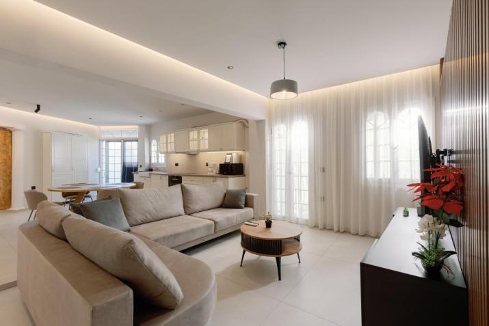 Old town luxury apartment 3