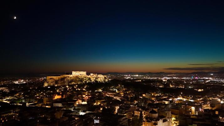 Parthenon and Syntagma square view apartment