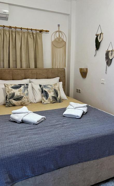 Stelios' Beachfront Retreat