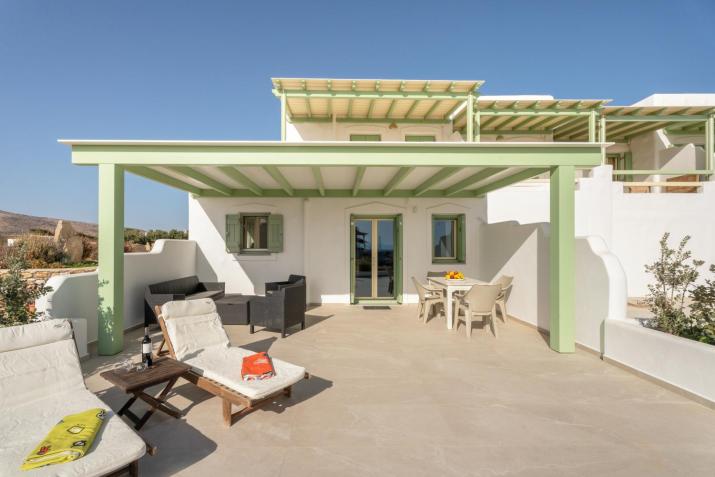 Julia's Beach Studio, familienfreundlich am Meer,mit XL Terrasse, Meerespanorama