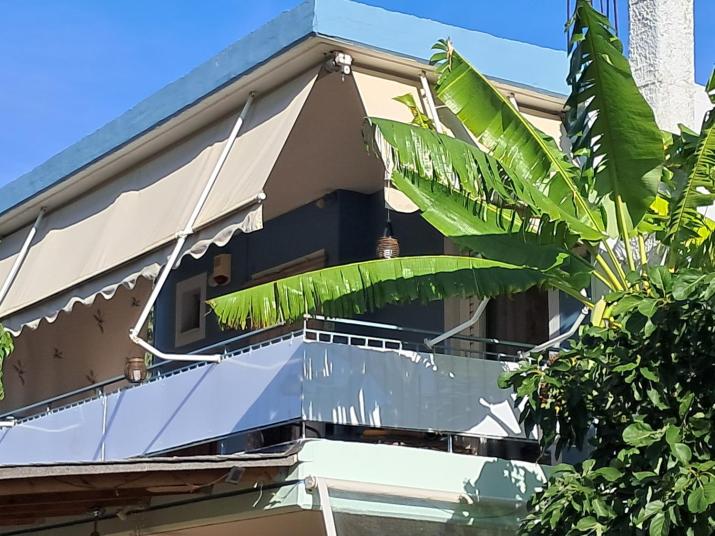 Top floor on villa, 3' from center, by the sea! Host is Efi Kwsta