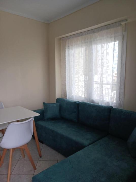 Comfortable 1 bedroom flat