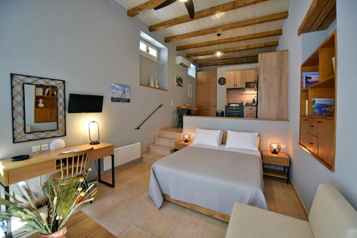 Hydra's Ideal Accommodation