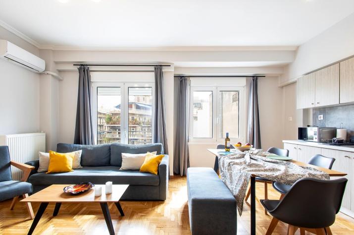 Aris123 by Smart Cozy Suites - Apartments in the heart of Athens - 5 minutes from metro - Available 24hr